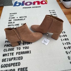 Women’s Liz Claiborne Boots